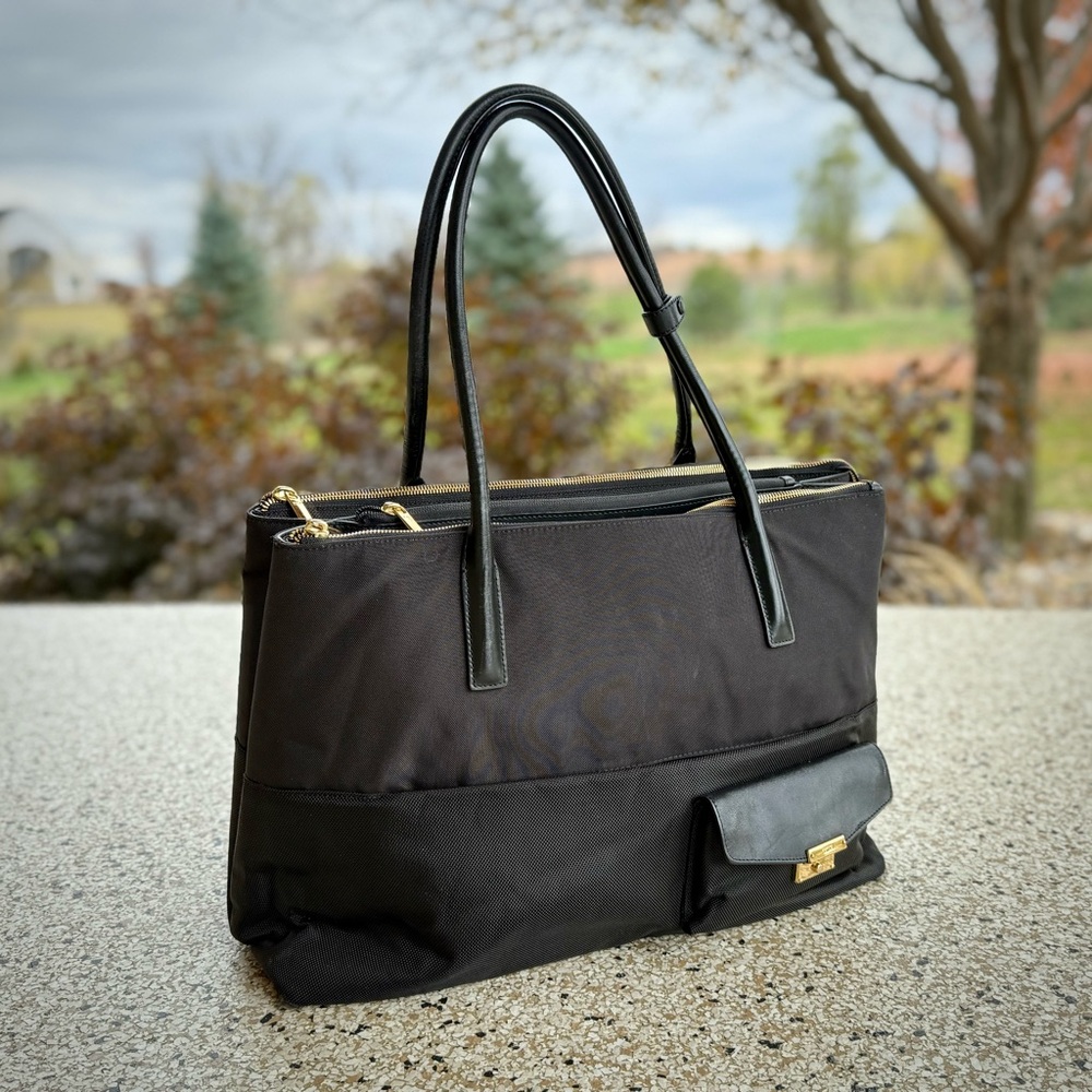 Elegant Black Tote Bag - Tumi Triple Compartment Tote